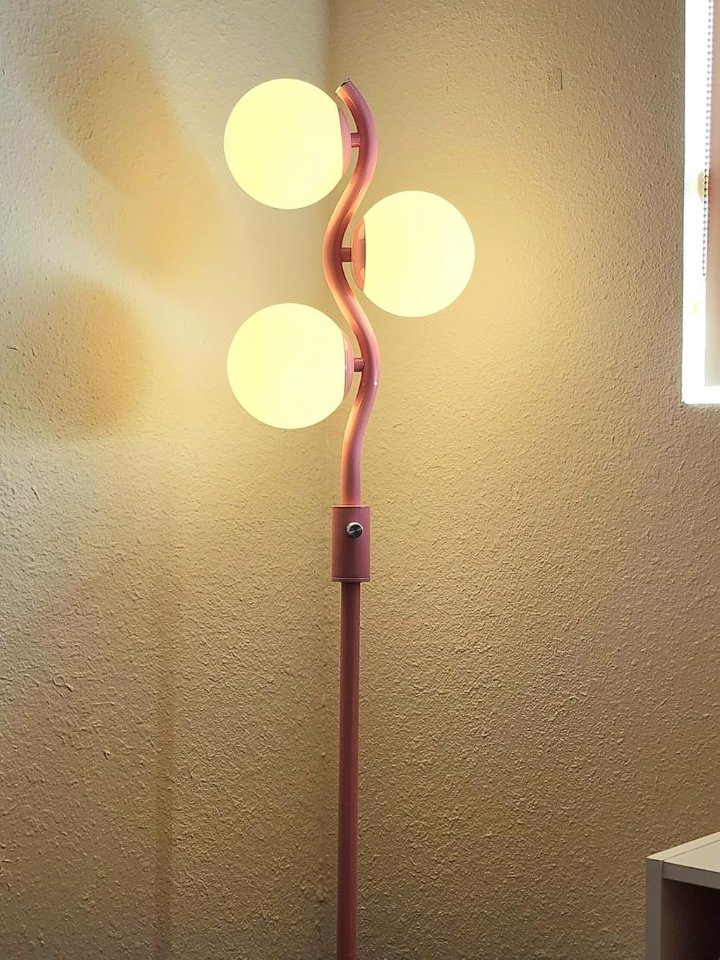 60IN Dimmable Pink Floor Lamp Mid Century Standing Lamps with 3Pcs G9 3000K Warm White Bulbs Stepless Dimming Globe Modern Tall Lamp with Stable Base for Bedroom Office